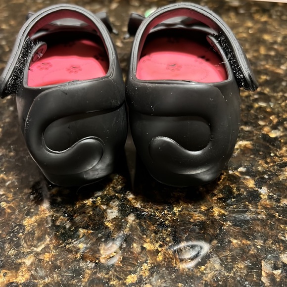 Mini Melissa’s Black cat Size 7 Toddler shoes. Worn 2 times. - Picture 4 of 5